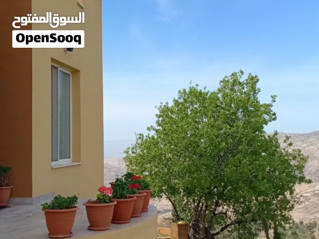 مزرعة للبيع السلط الصبيحي سعر مميز جدا و اطلالة غربية دائمة تصلح للسكن او الاستثمار