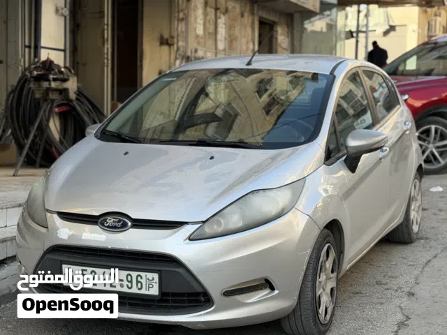 فورد فيستا 2012 للبيع عالكاش