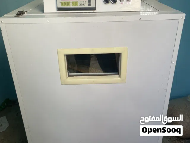 فقاسة دجاج و حاضنة دجاج للبيع