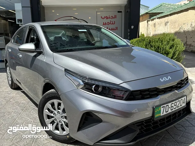 Sedan Kia in Amman