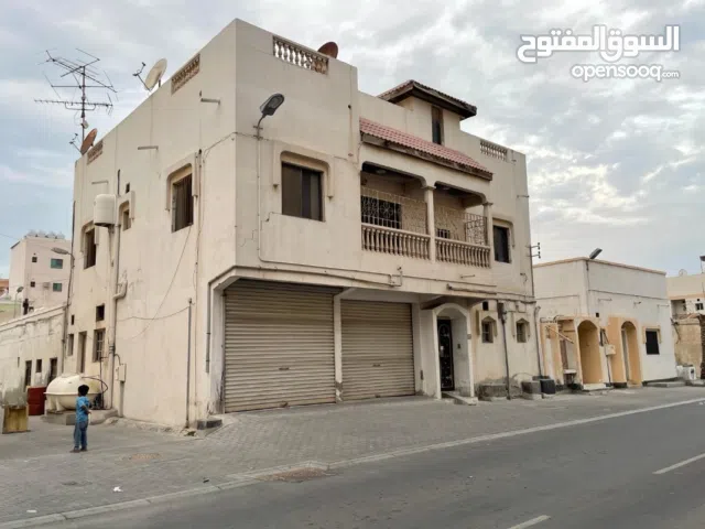 528 m2 More than 6 bedrooms Townhouse for Sale in Southern Governorate Eastern Riffa