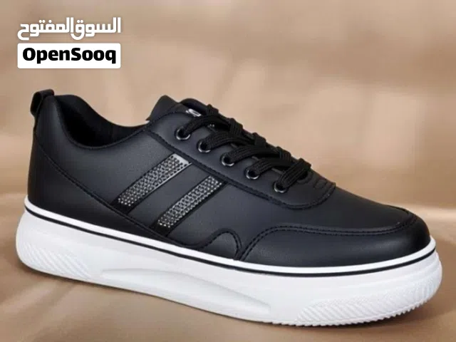 بوط ستاتي جديد نمره 41 فقط ب 4 دنانير