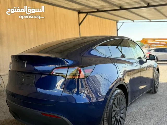 Tesla model y LONG RANGE 2023