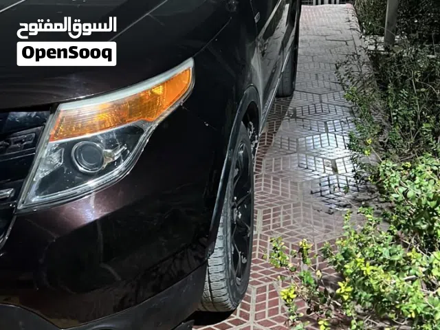 2013 فورد اكسبلورر Base
