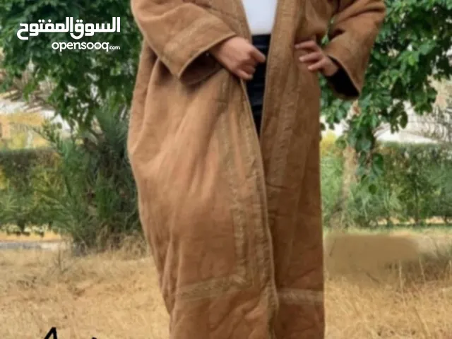 جبنا لكم طلبكم الجديد وصللل فروات نسائي وبناتي ماركه عالميه قماش غني عن التعريف خامه وبر الاصلي و