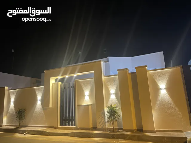 120m2 2 Bedrooms Townhouse for Sale in Tripoli Tajura