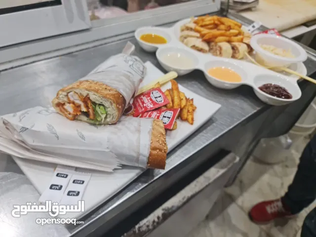 مطعم شاورما الجامعة العربية الأمريكية-جنين