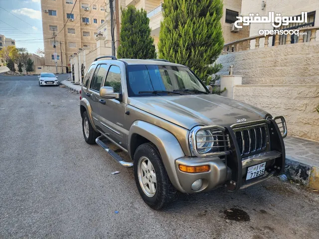 Used Jeep Liberty in Amman