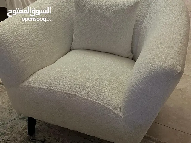 White Chair in Excellent Condition for SALE