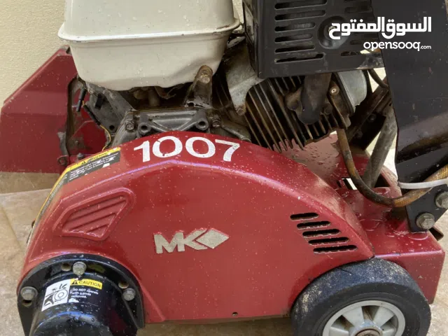 ماكينة قص خرسانة وقطران صناعة أمريكية