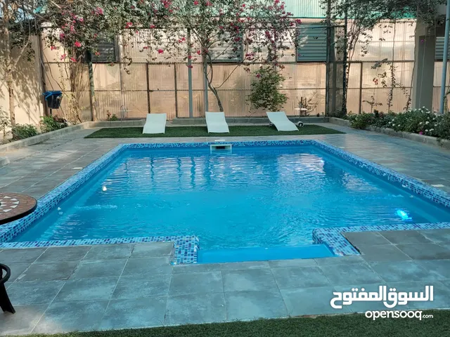 استراحه قرين هاوس VIP للاجار اليومي في كبد جاخور في جبد حديث في مسبح وحديقه رائعه وجلسات على المسبح