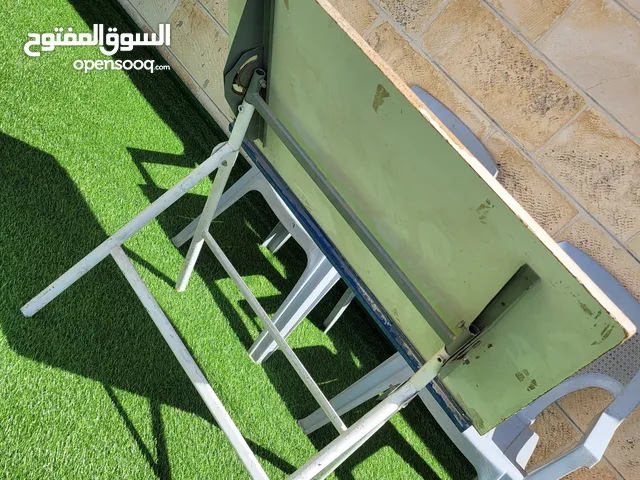 طاولة مرسم 105cm * 62cm مستعمل بحالة ممتازة