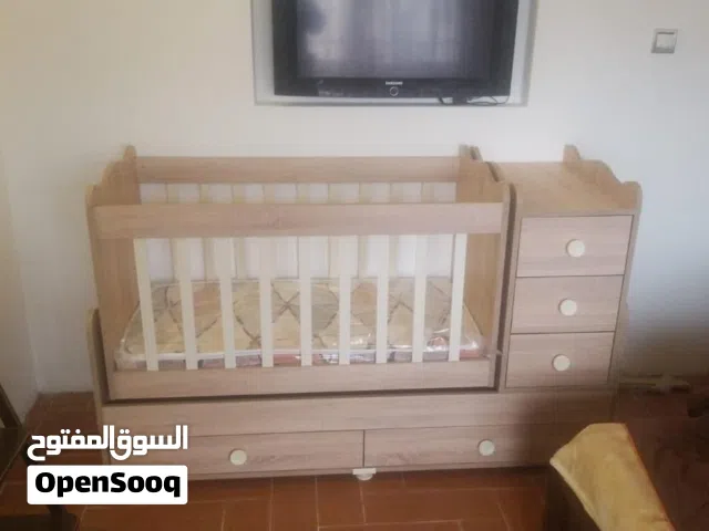 تخت اطفال تركي بحاله ممتازة لغاية عمر 7 سنوات