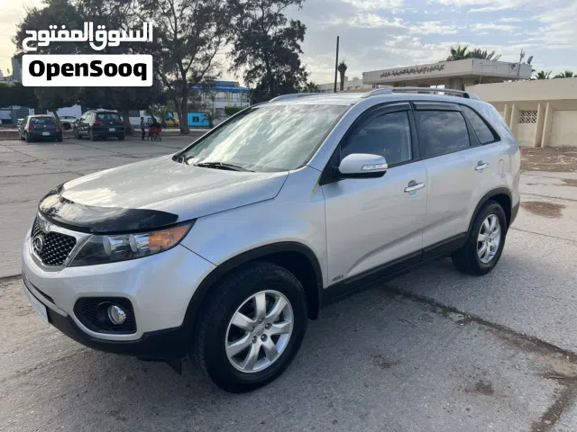 Used Kia Sorento in Tripoli