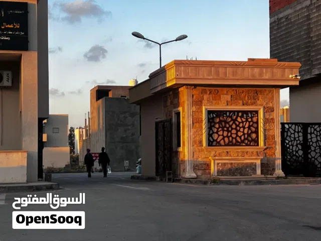 قطعة ارض في شارع ولي العهد مقسم ع الرئيسي