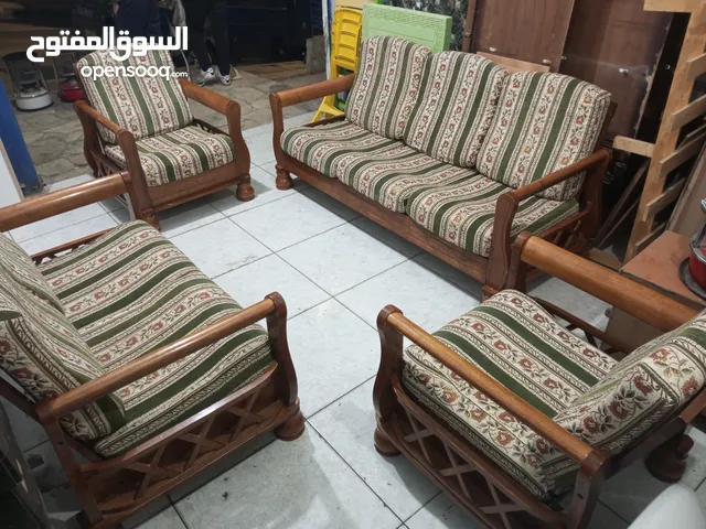 طقم مرس 7 مقاعد تفصيل خشب زان إستعمال بسيط بحال الوكالة للبيع