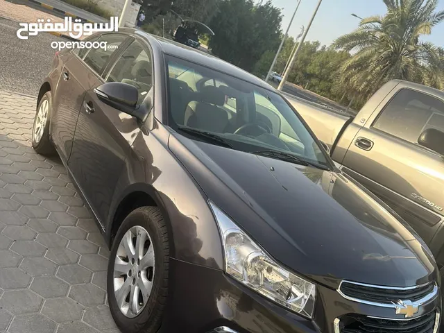 شفرليه كروز LS) 2017 - 93,000 KM) - 1.8L engine is a 4-cylinder 1800cc