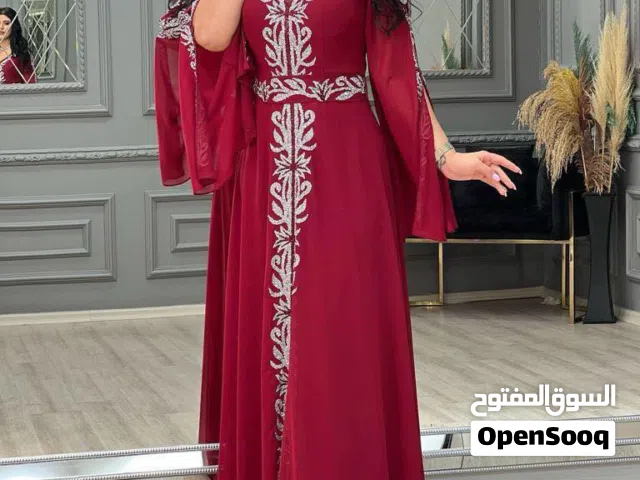 فستان سهرة بسعر 350 فقط