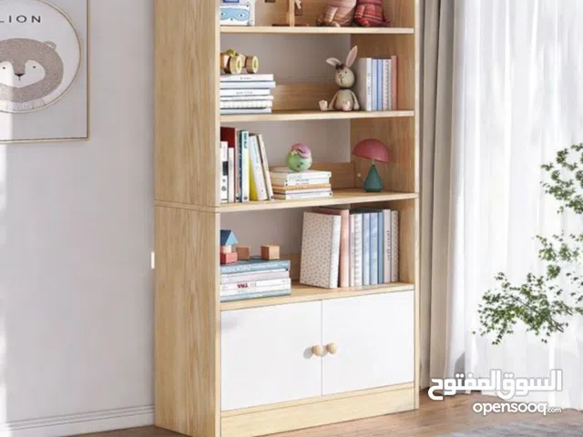 مكتبه 4 رفوف مع كومدي قياس في صوره