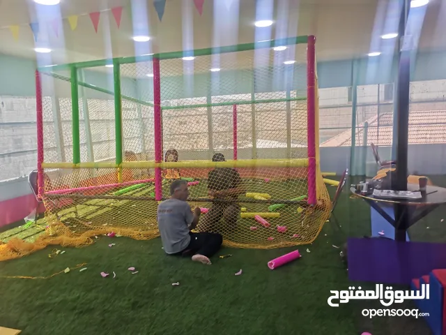 تجهيز بركة طابات لمنطقة العاب في عمان