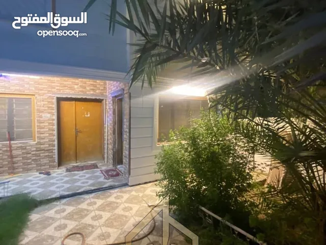 200 m2 2 Bedrooms Townhouse for Rent in Basra Other