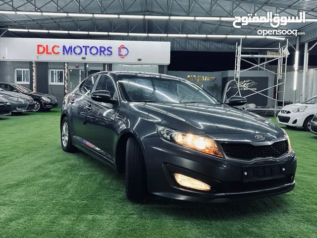 KIA K5 2012 وارد كوريا بدون حوادث باللون الاسمنتي السيارة بحالة الوكالة