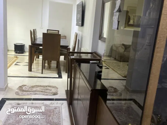 للبيع: شقه بمساحة 154م2 – 3 غرف + صالون + مطبخ + 2 حمام + بلكونات (Balcons)– مستعمل