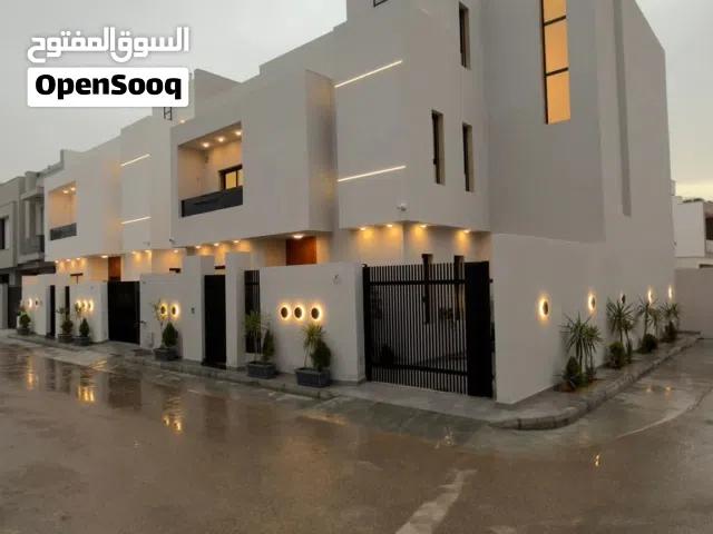 فيلتين للبيع تشطيب حديث وجاهز