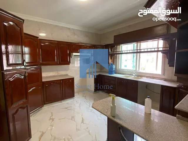 190 m2 3 Bedrooms Apartments for Sale in Amman Jabal Amman