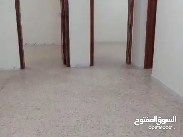 250 m2 5 Bedrooms Townhouse for Rent in Tripoli Souq Al-Juma'a