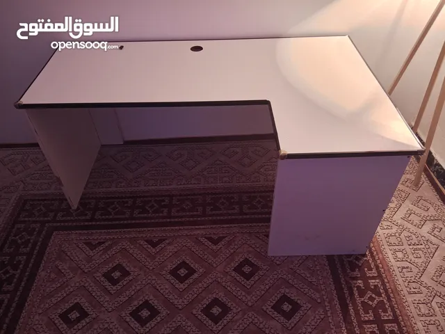 طاولة حرف L للبيع