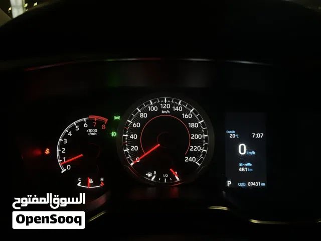 للبيع سيارة تويوتا كورولا