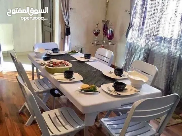 طاولة طوي خارجية وداخلية للرحل والعزايم واعياد الميلاد.