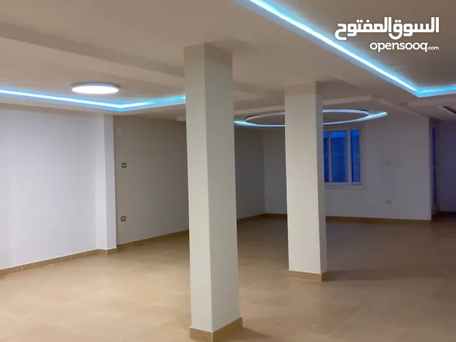 0 m2 More than 6 bedrooms Villa for Sale in Tripoli Al-Serraj
