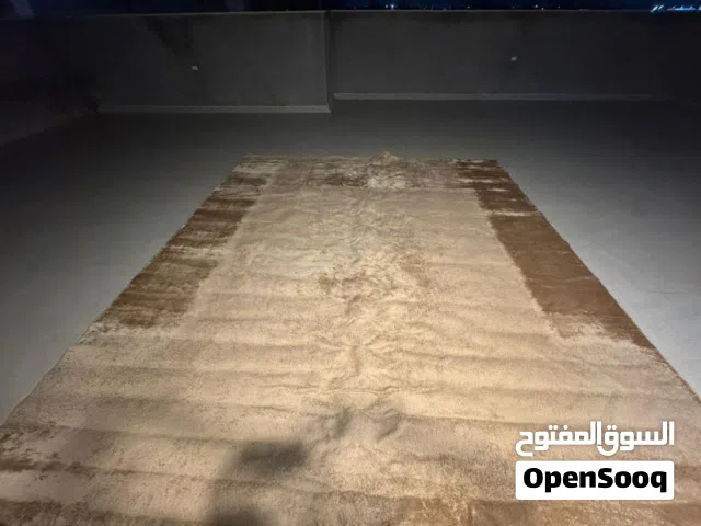 بساطات شبه جدد مقاس 4x4 بحاله ممتازه