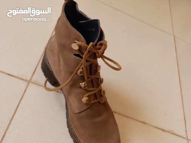 حذاء نسائي لأصحاب الذوق الرفيع