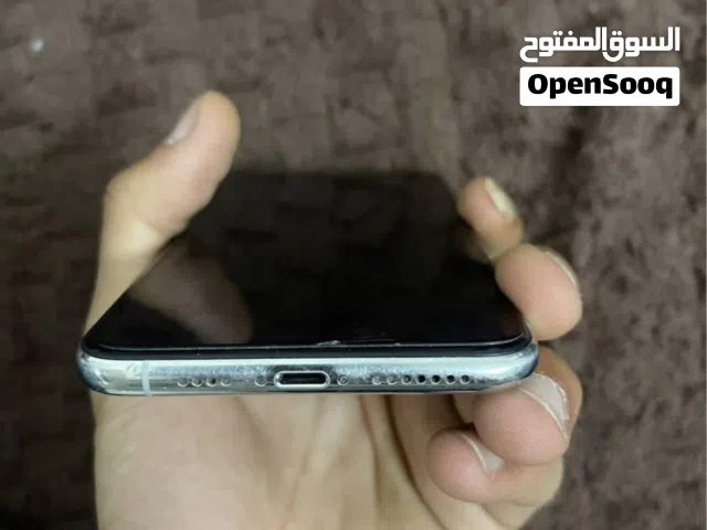 11 pro max بحالة الوكاله
