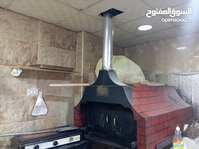 فرن كبير بيت نار نضيف للبيع في الزرقاء