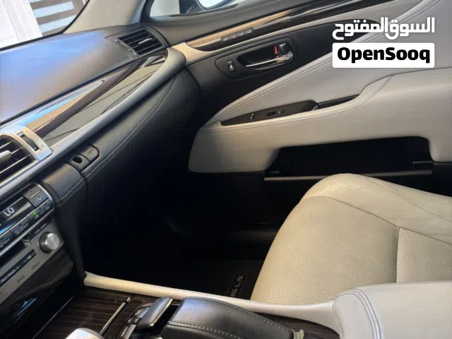 لكزس LS 460 L نظيفه جدا