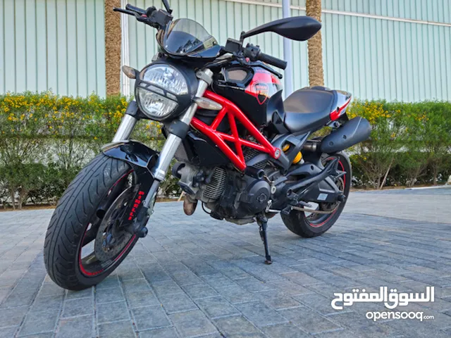 Ducati Monster 696 - دوكاتي مونستر 696