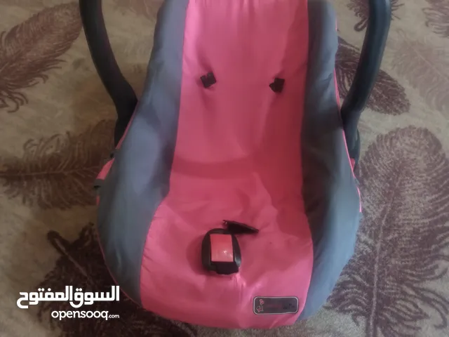 كرسي هزاز للبيع بحاله جديده