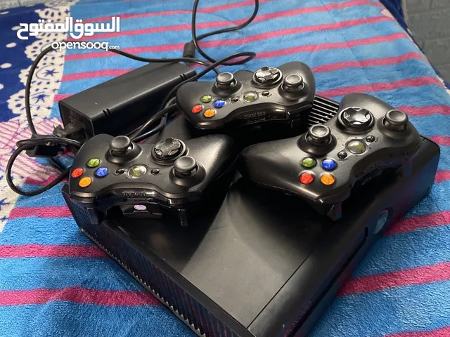 اكس بوكس360 مهكره 512جيجا مع ثلاث ديات 600شيقل