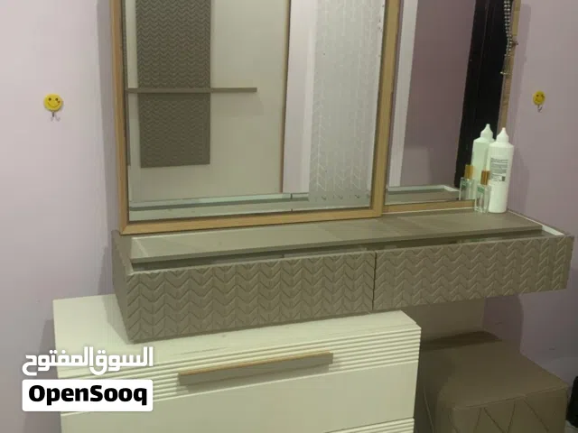دولاب سحاب كبير بمراية