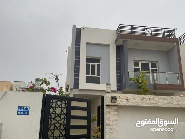 304 m2 More than 6 bedrooms Villa for Sale in Muscat Al Maabilah