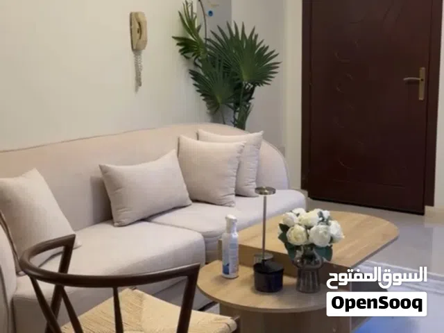 كنب وطاوله