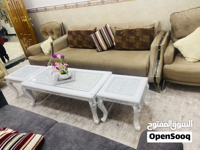 طبلات وحده كبيره واربعه صغار