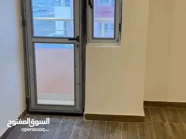 شقة سكنية تشطيب حديث للبيع في مدينة السعفة السكنية