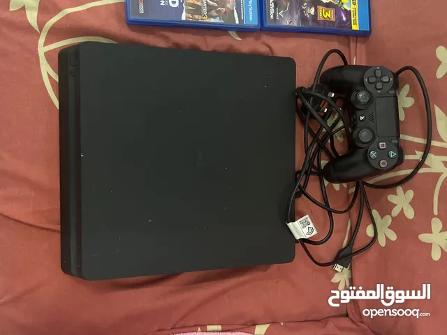 ps4 with 8 cd