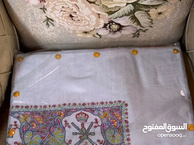 مصار خنجر وتاج