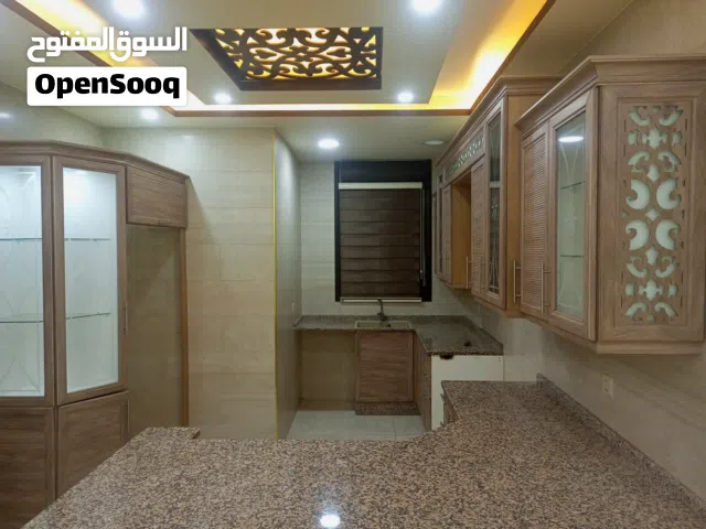 120 m2 3 Bedrooms Apartments for Rent in Zarqa Madinet El Sharq